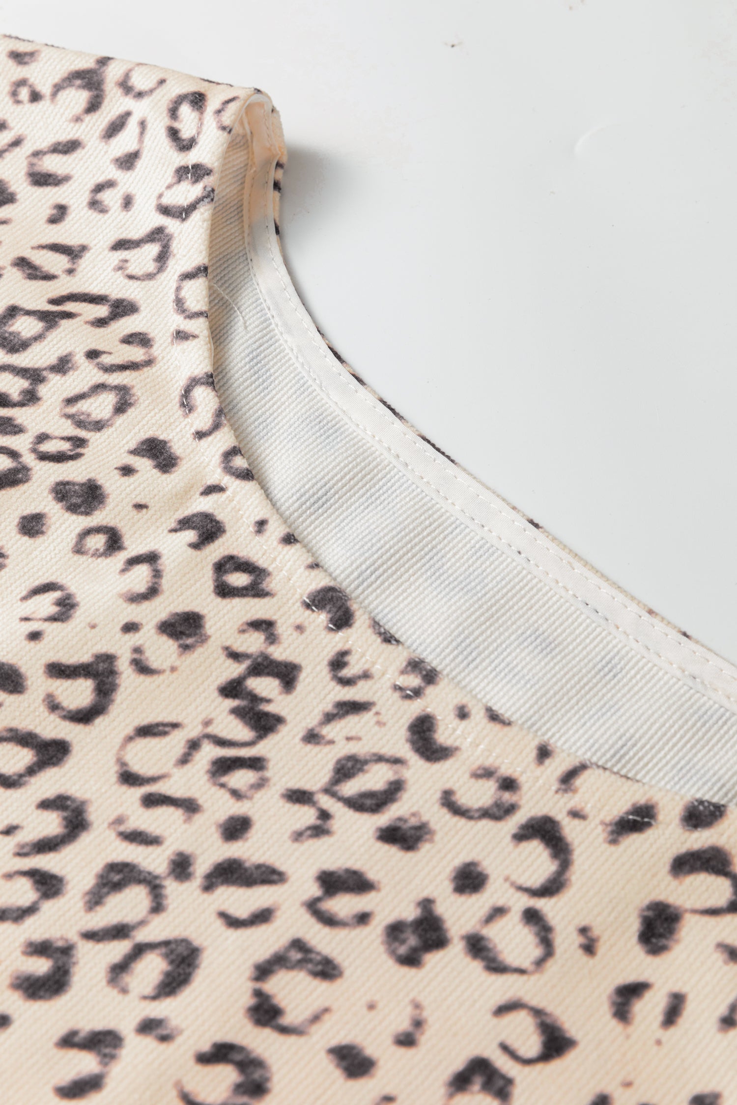 Apricot Knot Side Leopard Print Vest