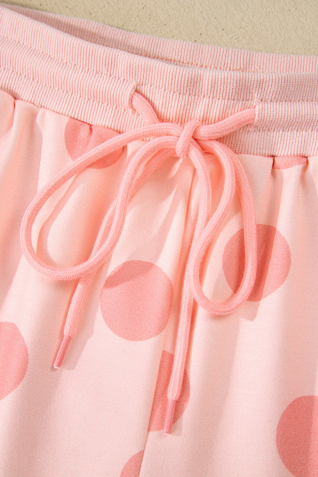 Pink Polka Dot Print Drop Shoulder Pullover Drawstring Shorts Set